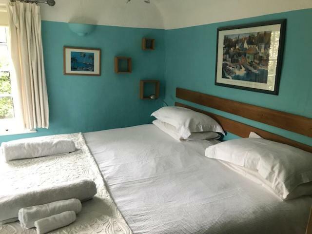 The White House Bed & Breakfast Takeley Bagian luar foto